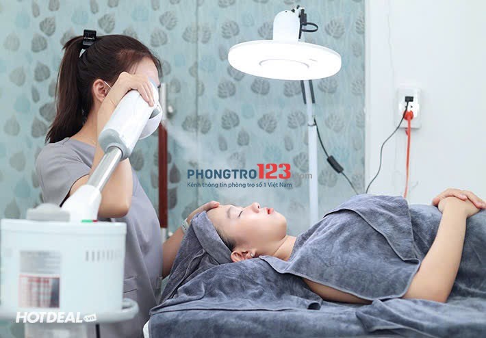 Cho thuê nhà hẻm xe tải vài bước chân ra mtien hoàng hoa thám - thích hợp làm văn phòng - spa