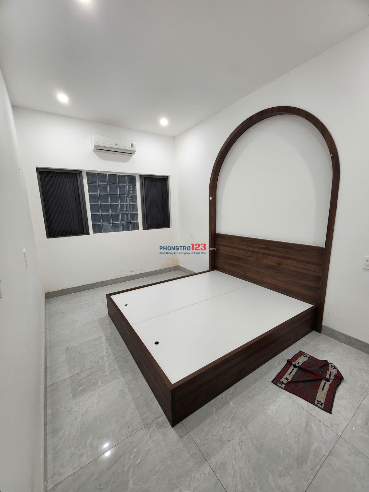 Nhà chính chủ mới đầy đủ nội thất TTTP.