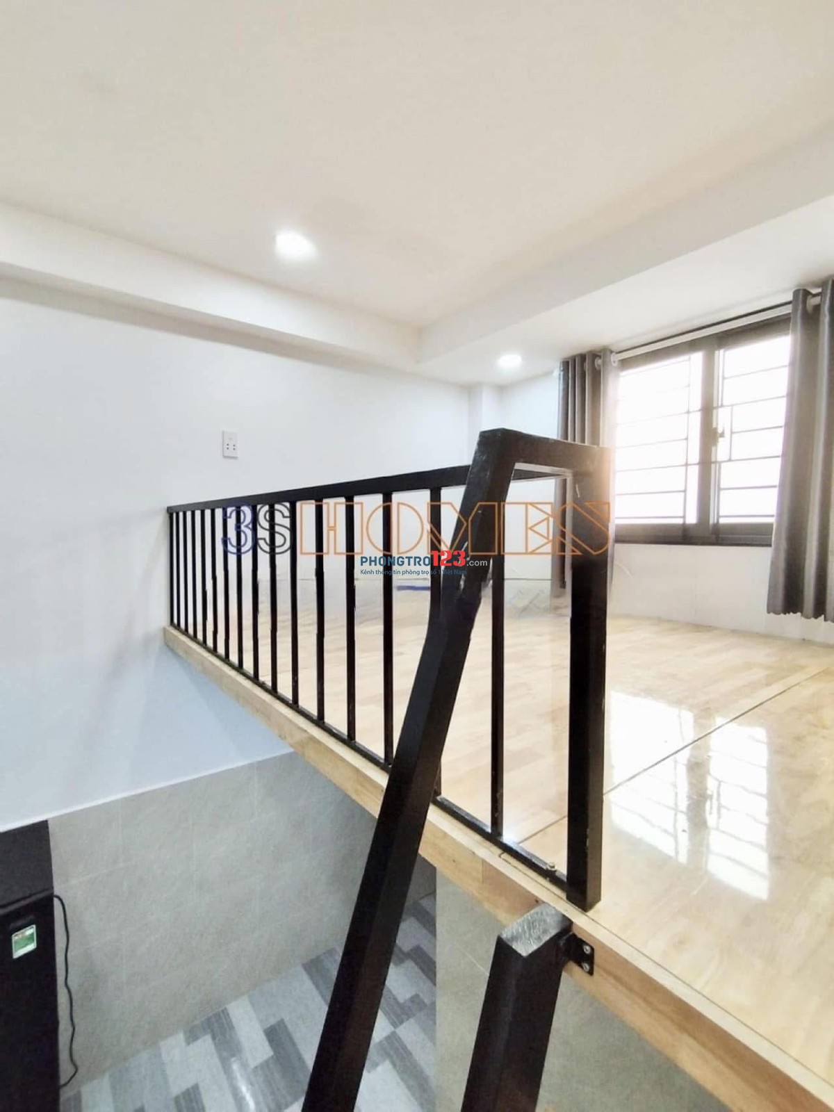 Phòng máy lạnh, cửa sổ mới tinh cuối Thống Nhất giá rẻ