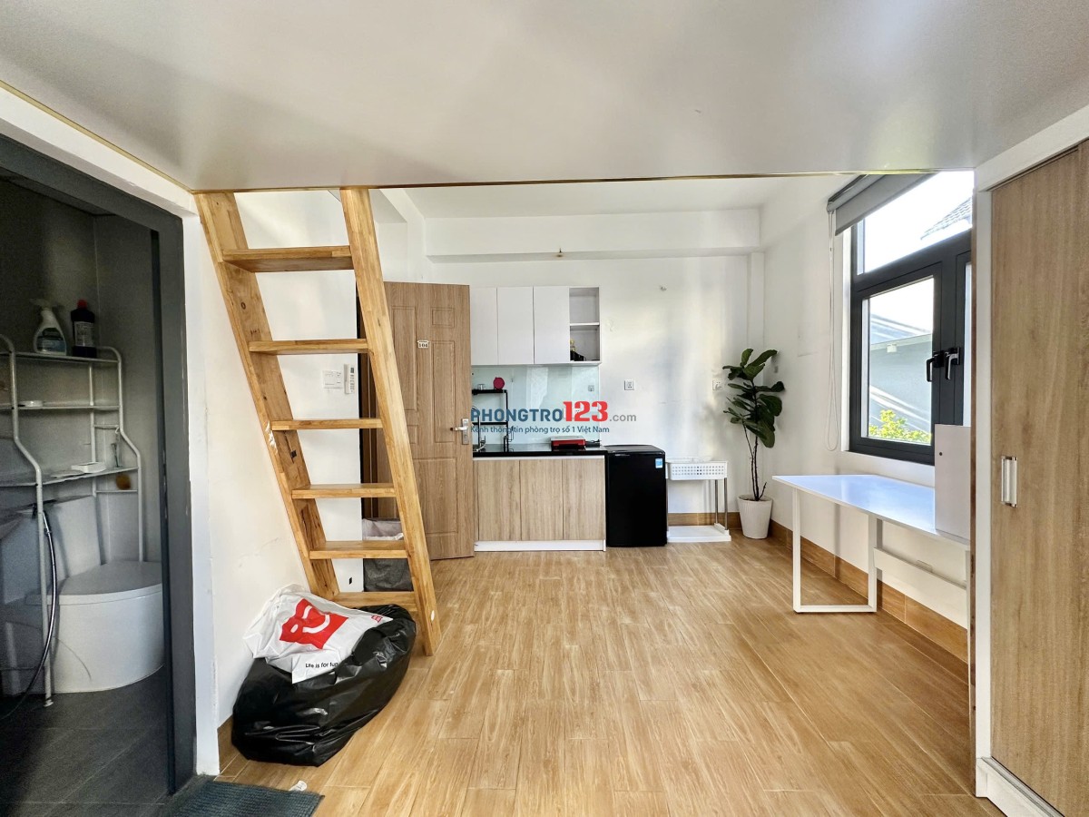 CỰC HOT DUPLEX FULL NỘI THẤT – BAN CÔNG CỬA SỔ – TRẦN NÃO Q2