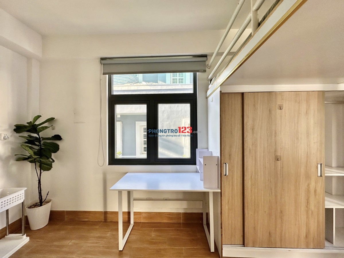 CỰC HOT DUPLEX FULL NỘI THẤT – BAN CÔNG CỬA SỔ – TRẦN NÃO Q2