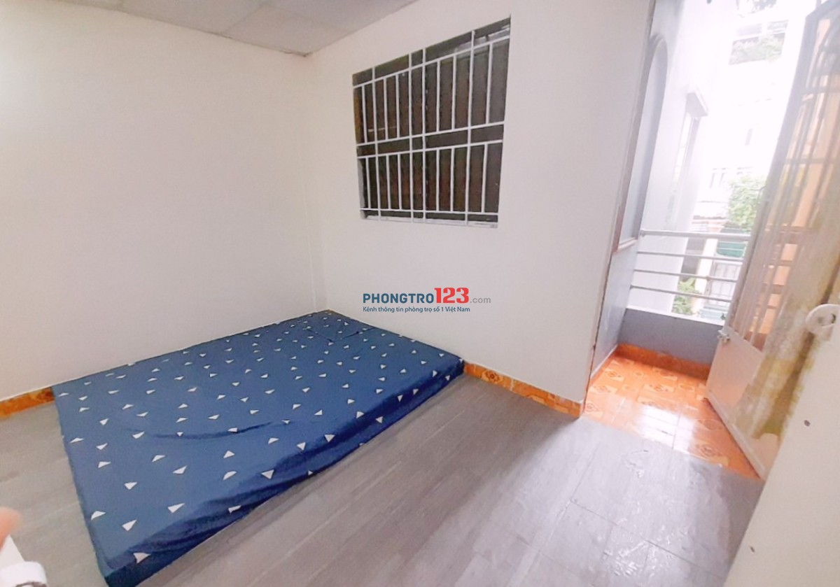 PHÒNG TRỌ RỘNG 25M2 BAN CÔNG THOÁNG MÁT FULL NỘI THẤT TRUNG TÂM QUẬN 1,3,5