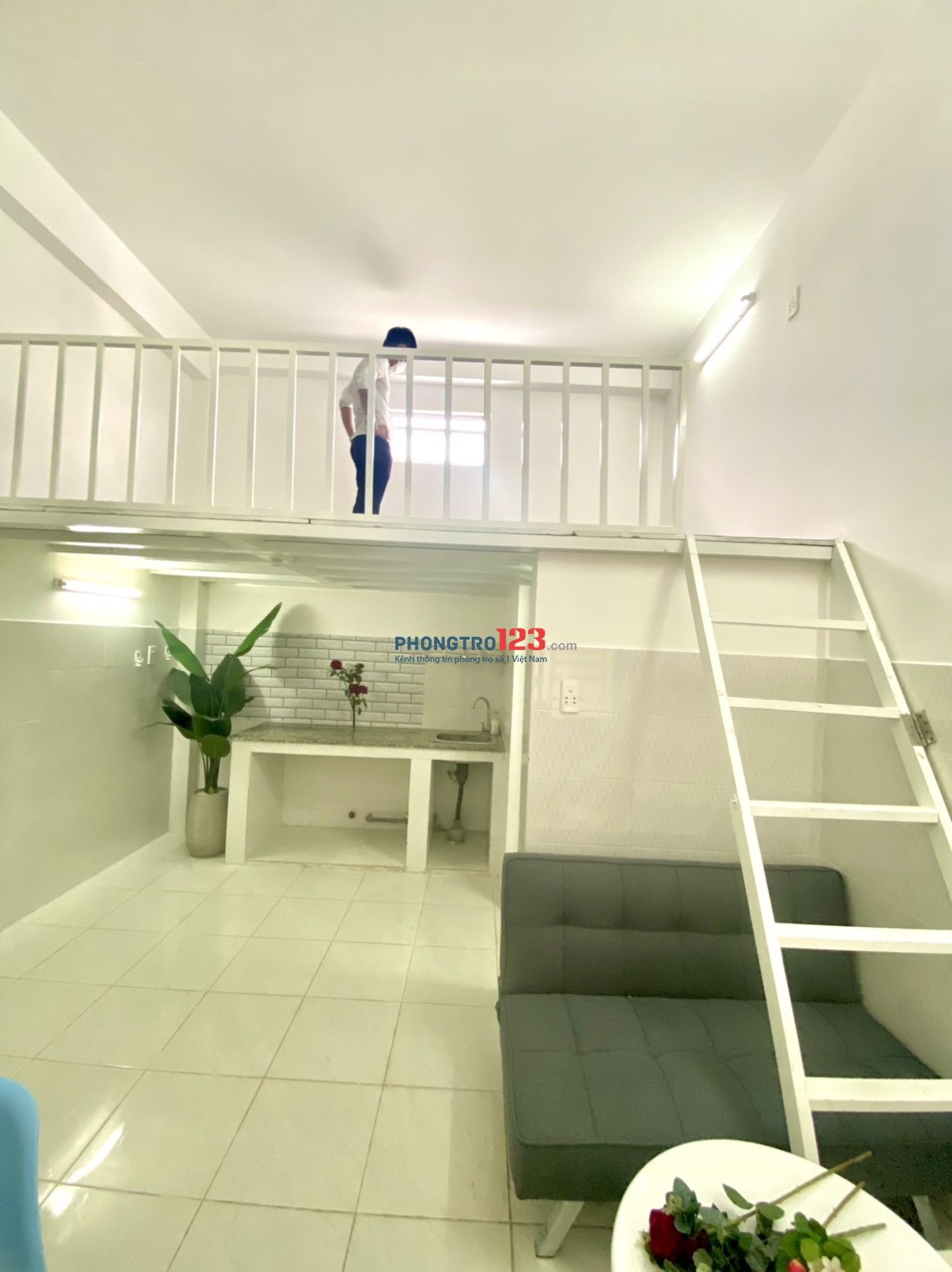 Phòng trọ có gác, có máy lạnh cho thuê ngay tại đường Nguyễn Chánh Sắt, quận Tân bình