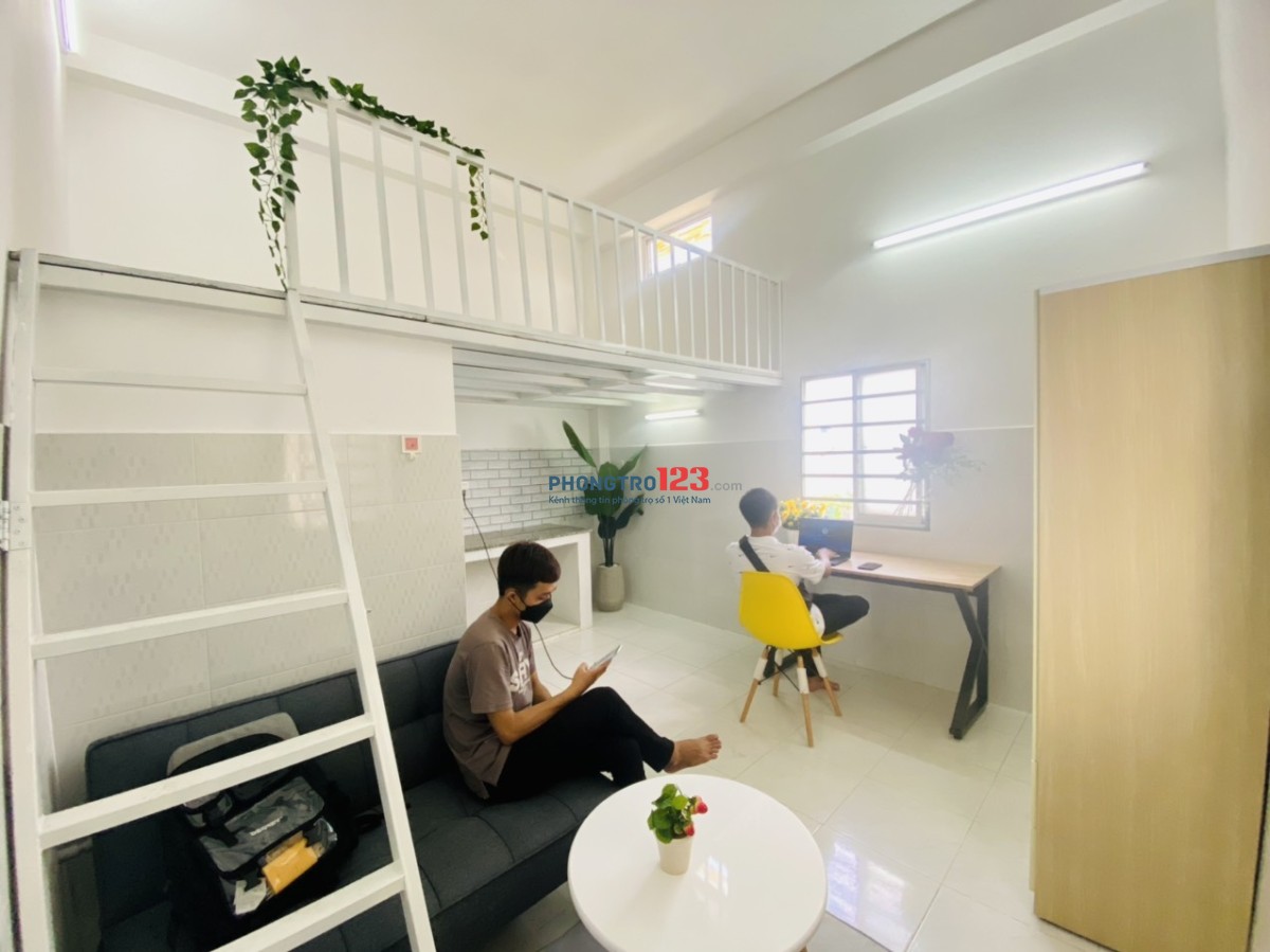 Phòng trọ có gác, có máy lạnh cho thuê ngay tại đường Nguyễn Chánh Sắt, quận Tân bình