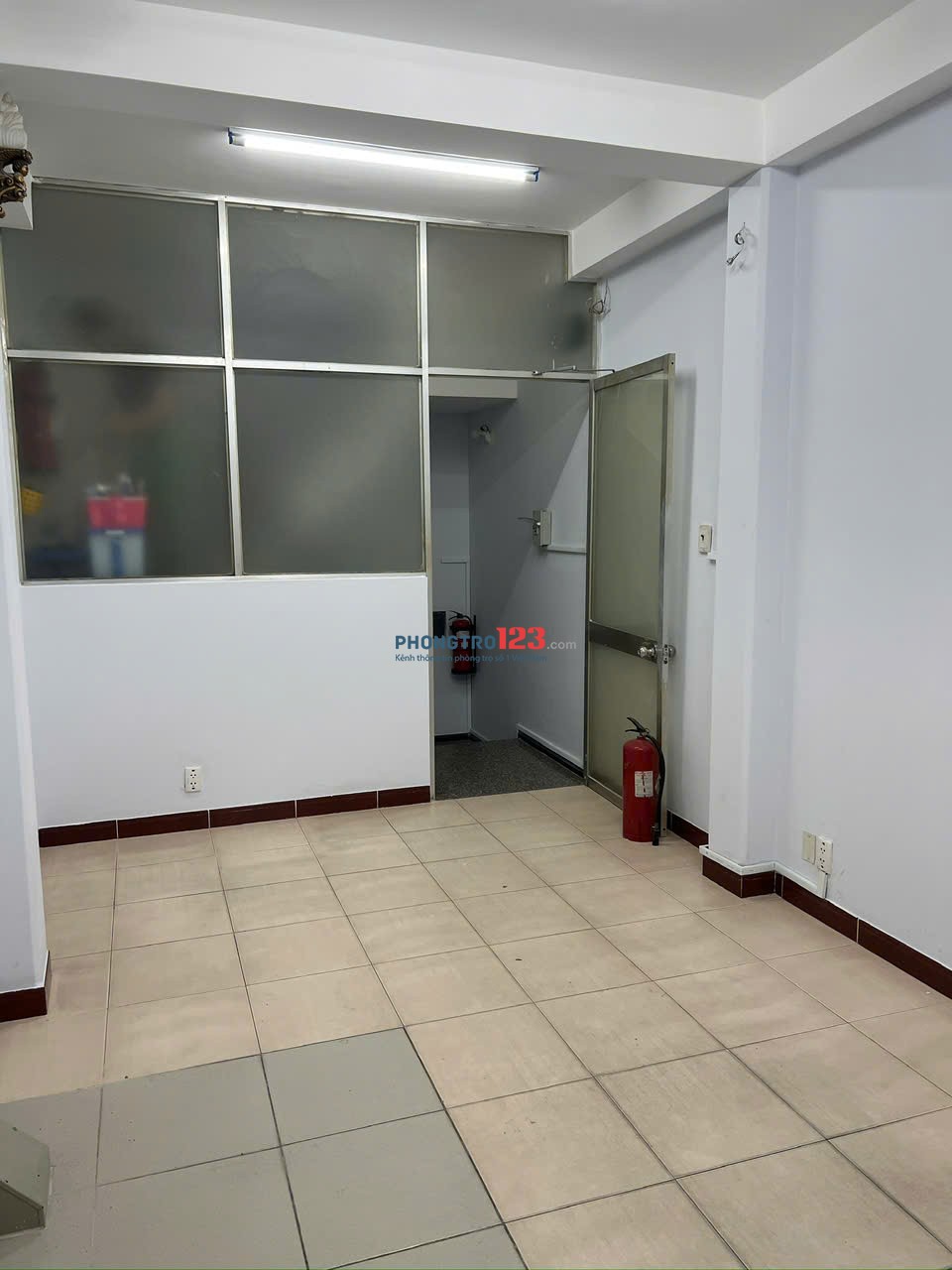 Phòng trọ mặt tiền quận 3 ( cư xá Đô Thành) cho thuê