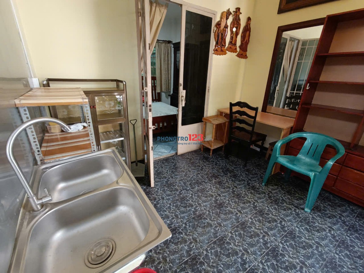 CHO THUÊ PHÒNG CÓ BAN CÔNG GẦN SÂN BAY – TÂN BÌNH – CHỈ 3 TRIỆU/THÁNG