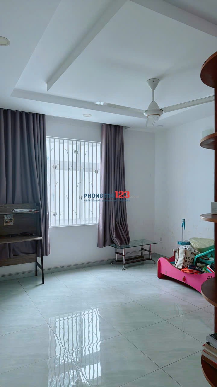 Cho Thuê Nhà Đẹp KDC 13E Intresco 4PN, Đầy Đủ Tiện Ích, Giá thuê chỉ 15Tr/th view đẹp