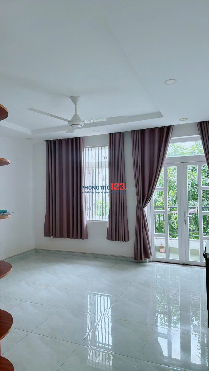Cho Thuê Nhà Đẹp KDC 13E Intresco 4PN, Đầy Đủ Tiện Ích, Giá thuê chỉ 15Tr/th view đẹp