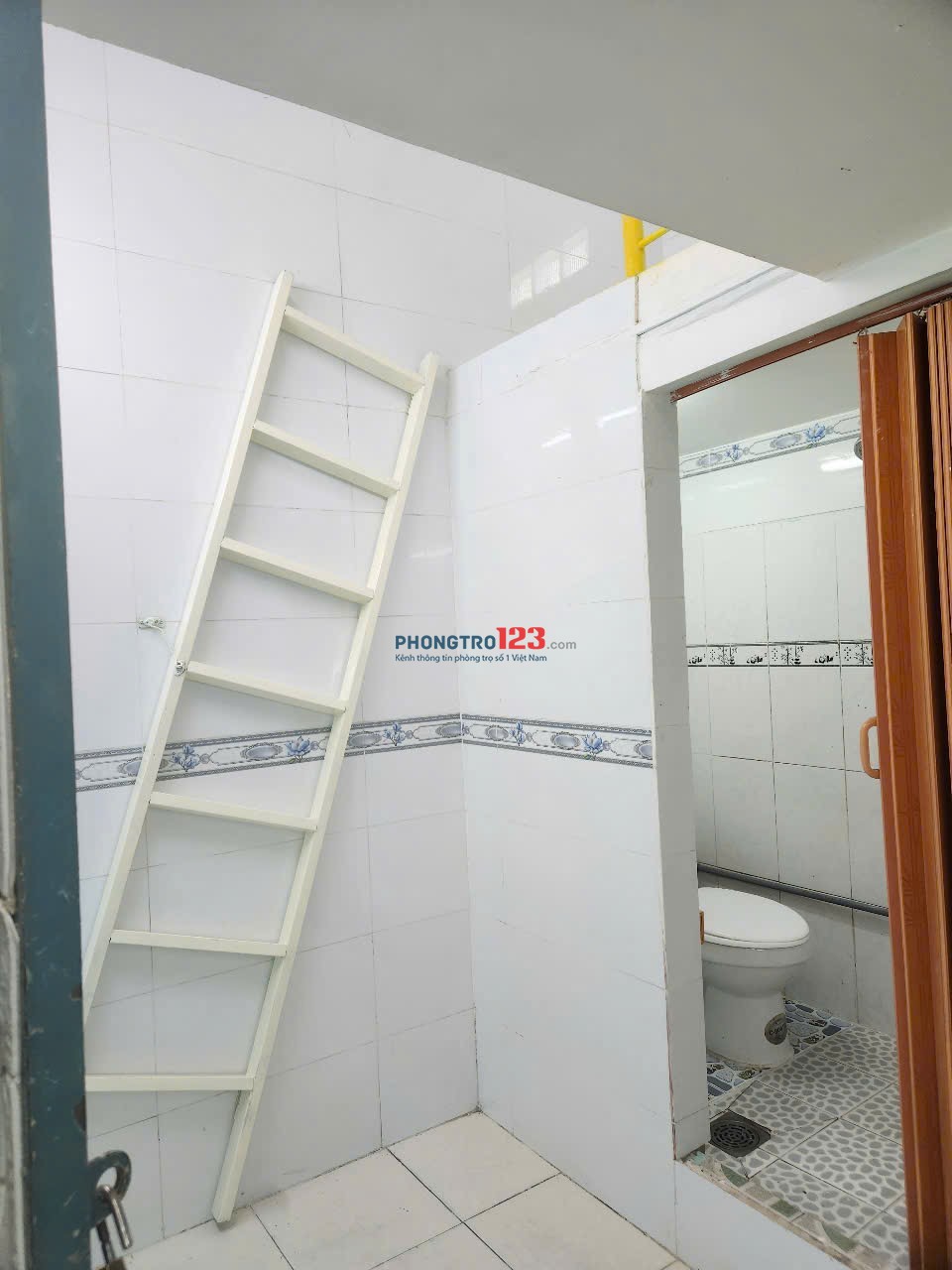 Chính chủ cho thuê nhà: Tân Hòa Đông, P14, Q6. TPHCM. Giá: 2,3 triệu/tháng. LH. C.Thu :0918410614.