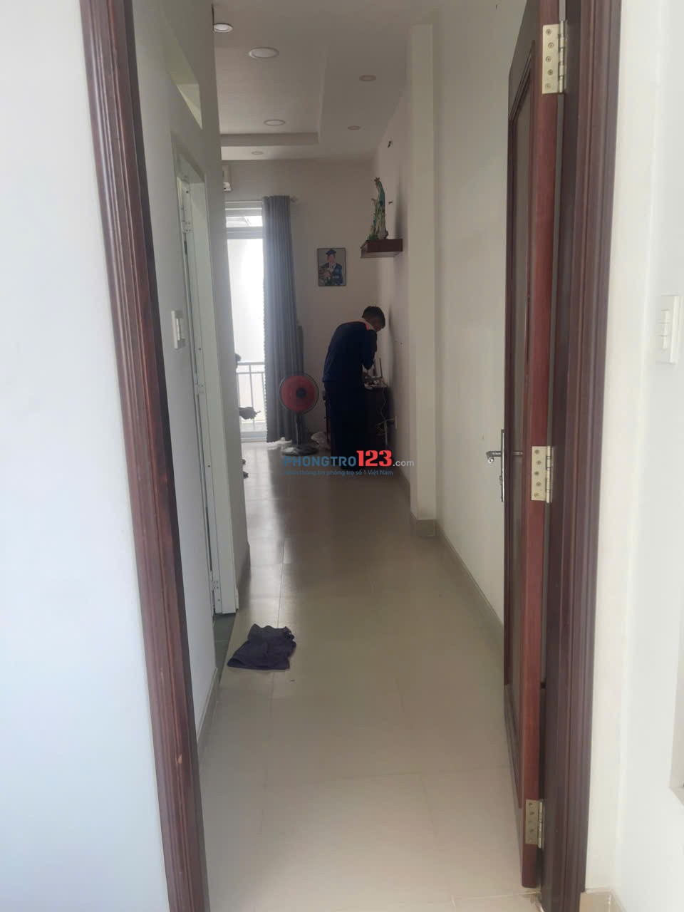 CHO THUÊ PHÒNG 1 NGƯỜI TRONG CHỢ 200 XÓM CHIẾU - 28m VUÔNG - ĐẦY ĐỦ TIỆN NGHI