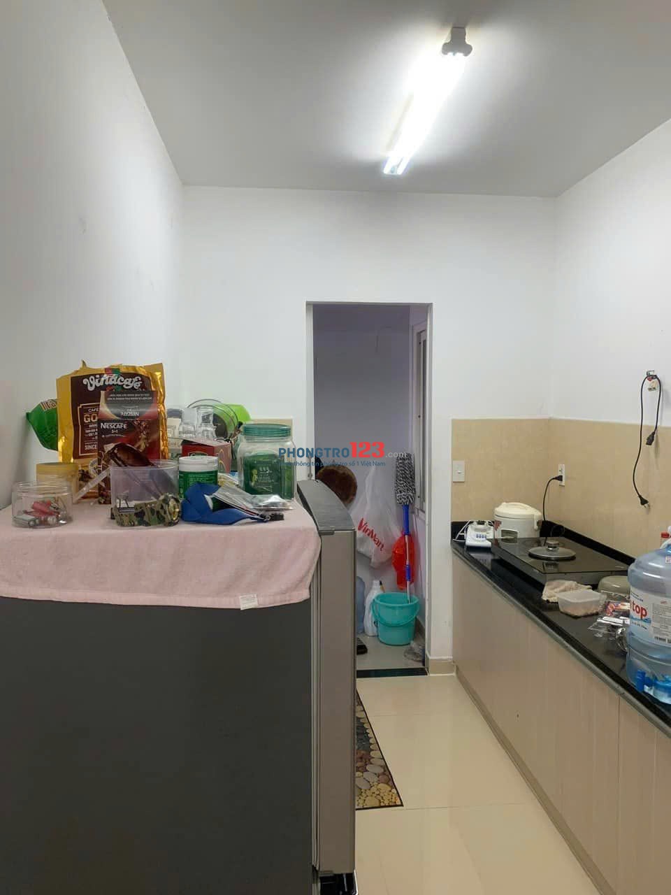 Screc Tower, Trường Sa, p12, Quận 3: 81m2,2p ngủ,Nt, 13tr
