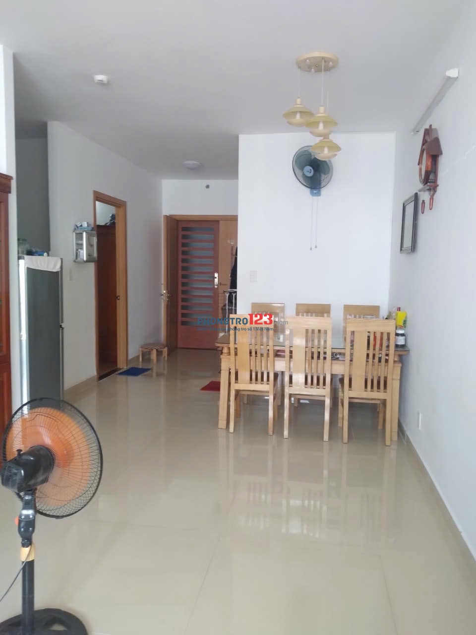 Screc Tower, Trường Sa, p12, Quận 3: 81m2,2p ngủ,Nt, 13tr