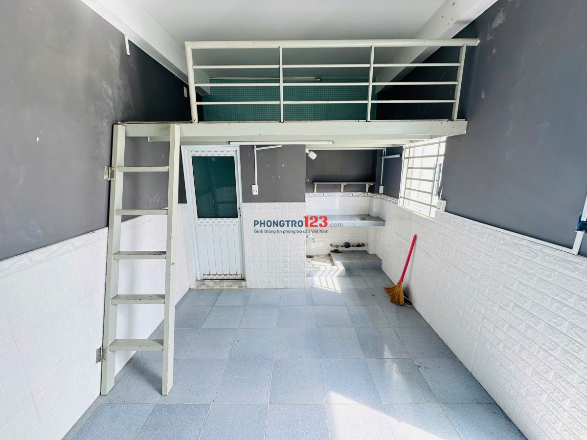 TRỐNG PHÒNG TRỌ GIÁ RẺ CÓ GÁC NGAY GẦN ĐH VĂN LANG, GÒ VẤP
