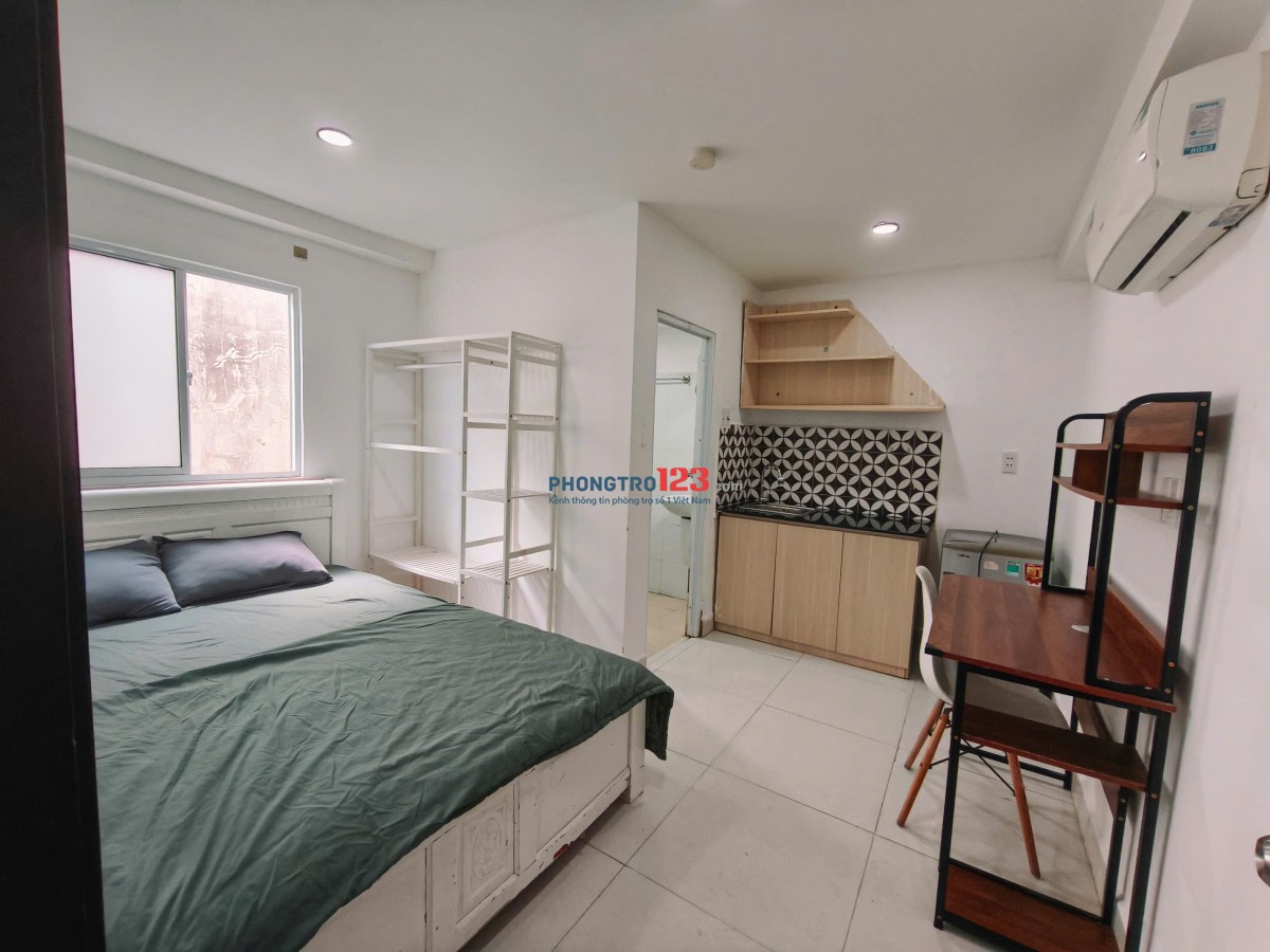 Phòng 16m2 - 4,5tr, kệ bếp, cửa sổ, full tiện nghi, tự do 24/24, thang máy, Q. Bình Thạnh