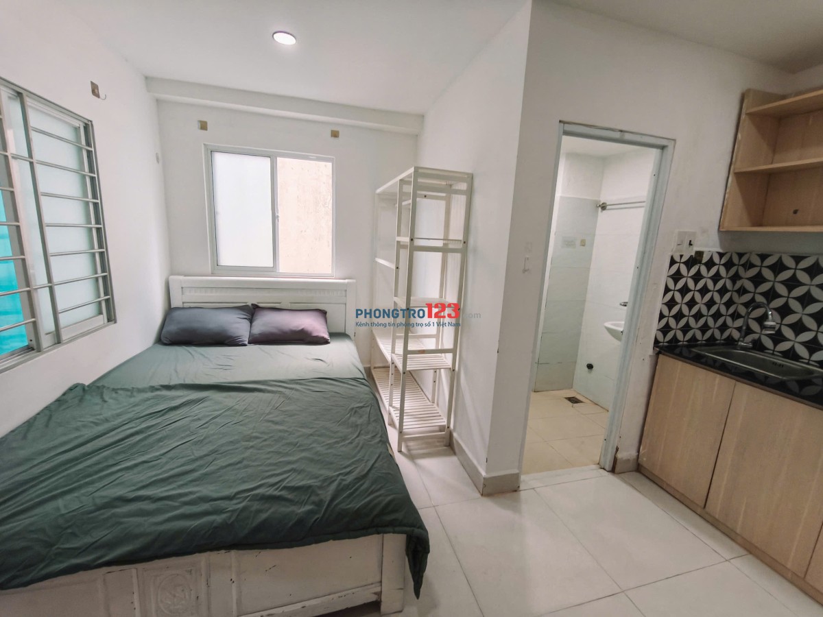 Phòng 16m2 - 4,5tr, kệ bếp, cửa sổ, full tiện nghi, tự do 24/24, thang máy, Q. Bình Thạnh