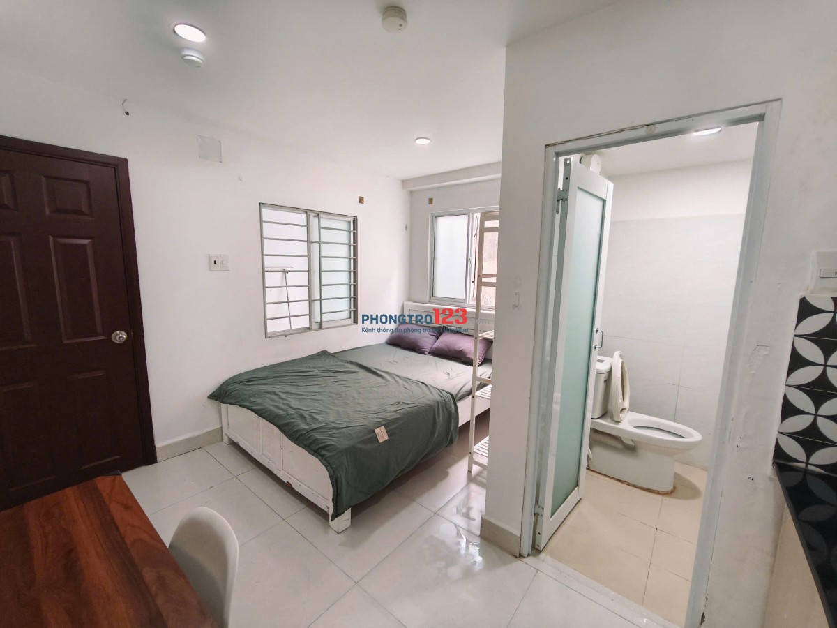 Phòng 16m2 - 4,5tr, kệ bếp, cửa sổ, full tiện nghi, tự do 24/24, thang máy, Q. Bình Thạnh