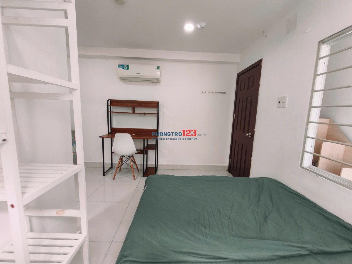 Phòng 16m2 - 4,5tr, kệ bếp, cửa sổ, full tiện nghi, tự do 24/24, thang máy, Q. Bình Thạnh