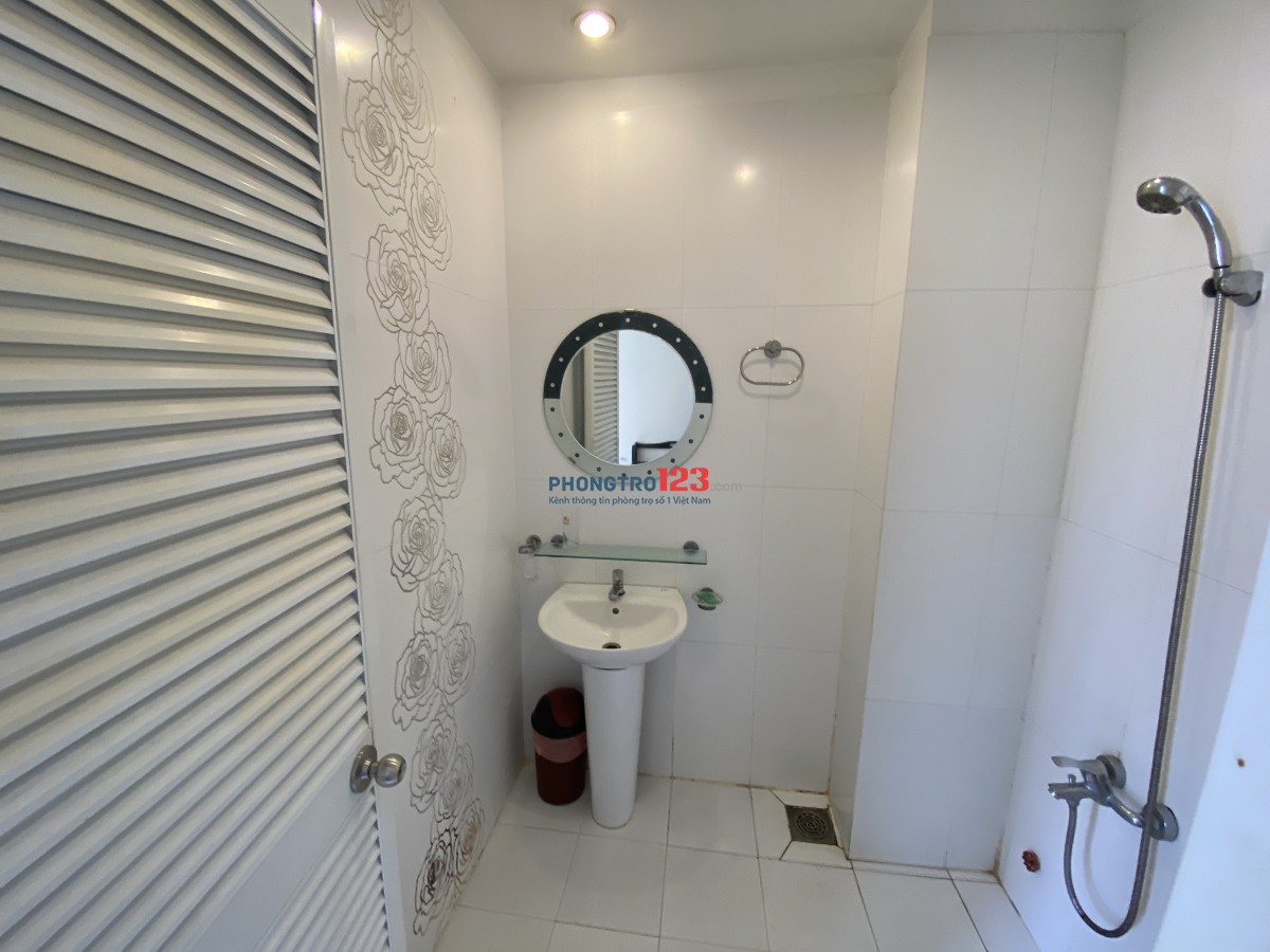 Phòng cao cấp, đầy đủ tiện nghi. Gần Đài truyền hình và trường Khoa Học Xã Hội & Nhân Văn 100 mét.