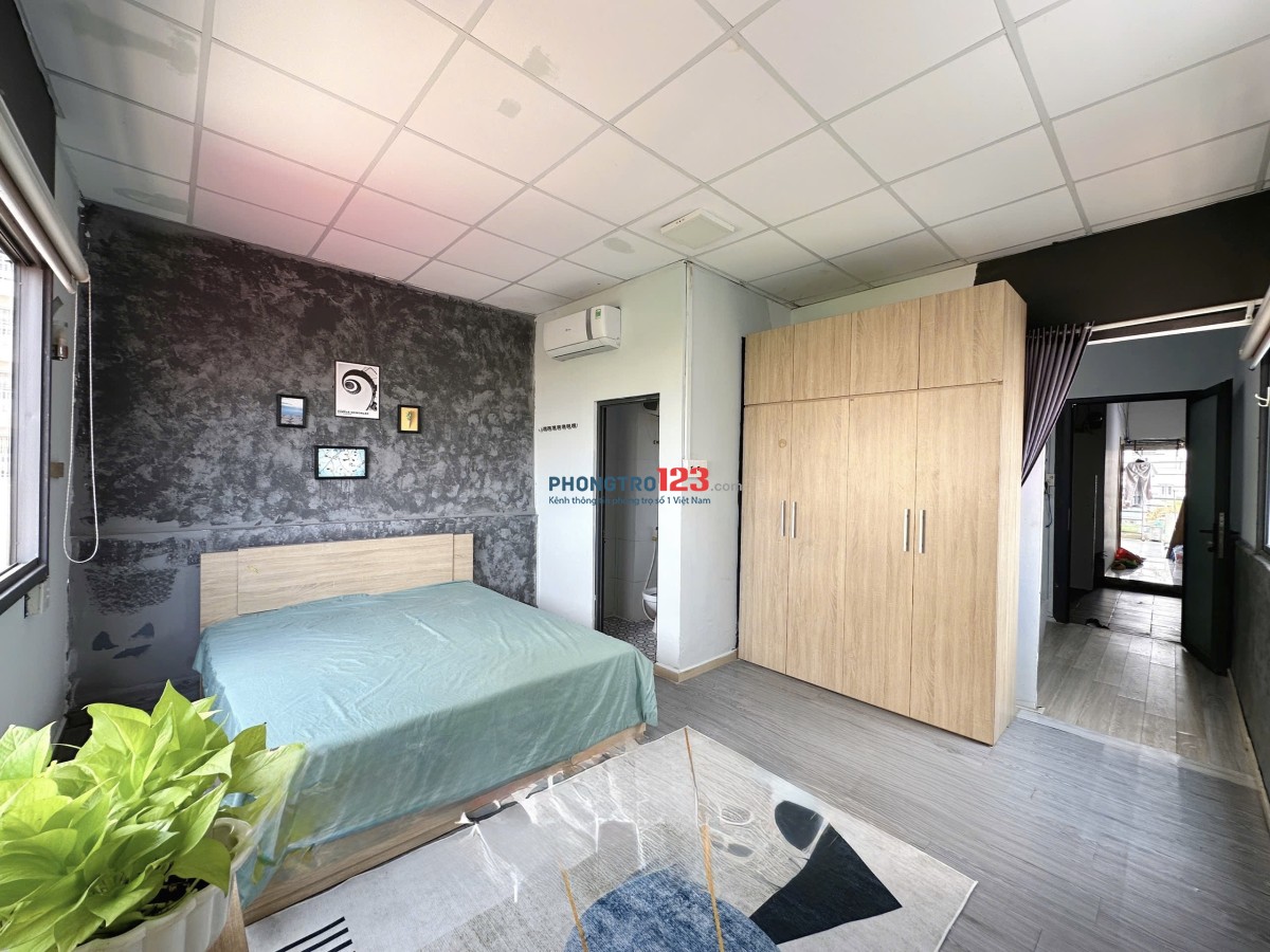 Căn hộ 1 phòng ngủ 55m2 tách bếp view máy bay Cộng Hoà Tân bình