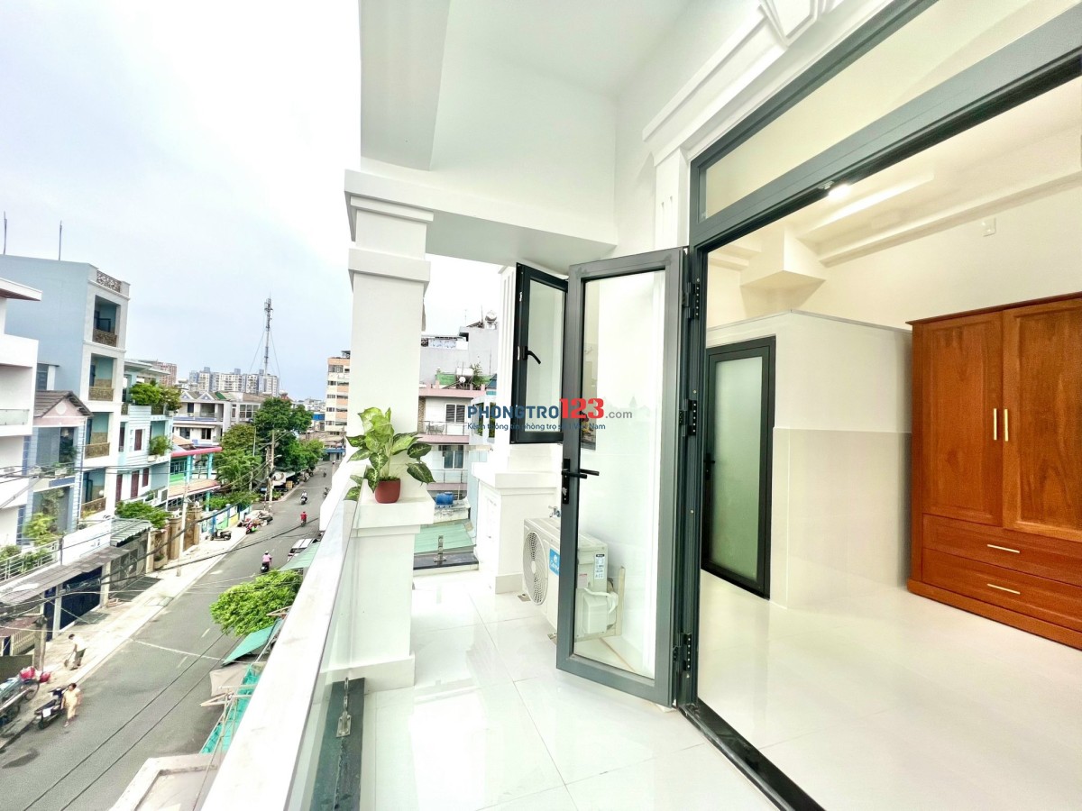 PHÒNG BAN CÔNG GIÁ TỐT FULL NT NGAY LOTTE Q7