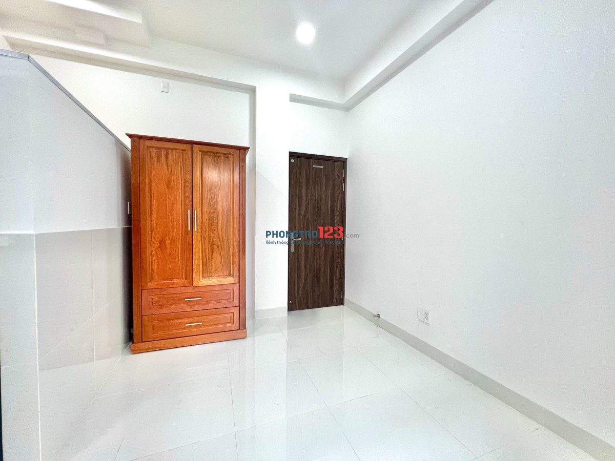 PHÒNG BAN CÔNG GIÁ TỐT FULL NT NGAY LOTTE Q7