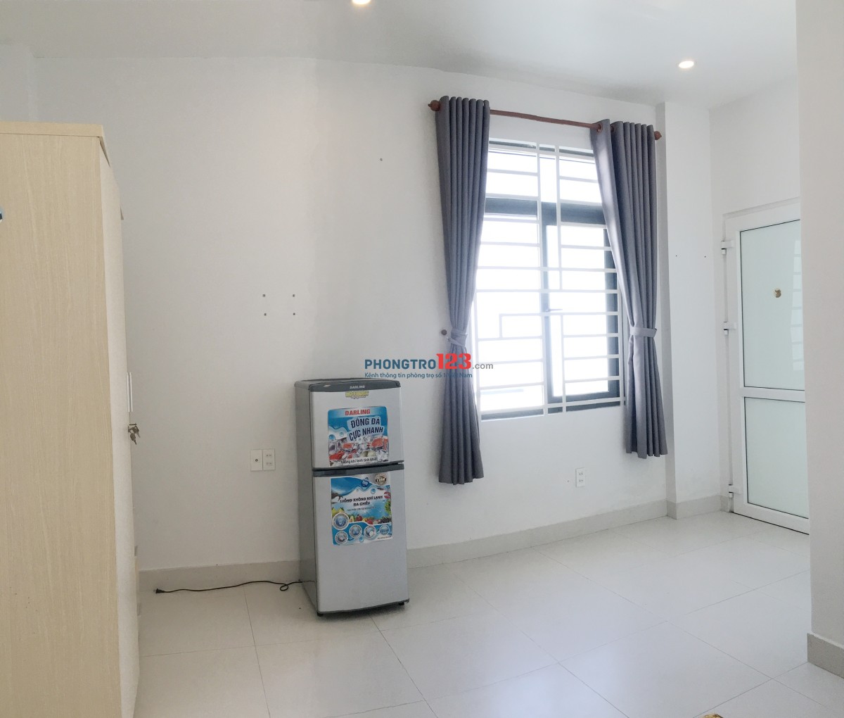 Phòng đầy đủ nội thất ngay chợ Tân Quy Quận7 (ban công lớn)