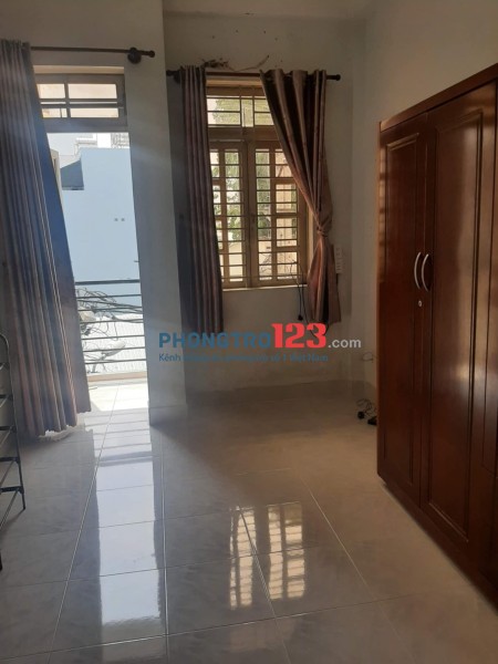 Cho thuê phòng trọ ban công mặt tiền đường Trần Kế Xương