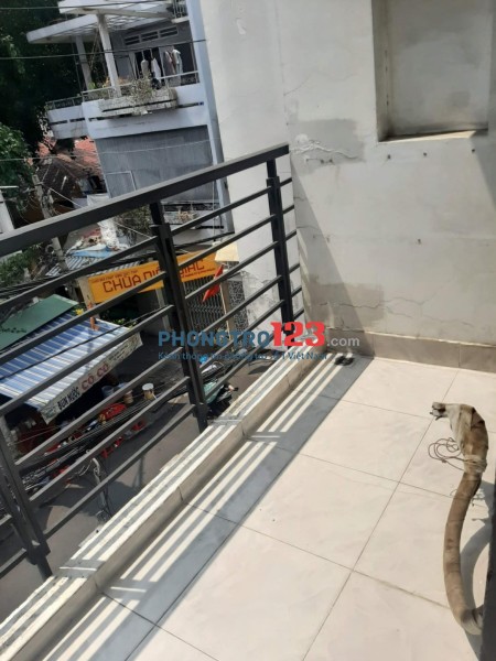 Cho thuê phòng trọ ban công mặt tiền đường Trần Kế Xương