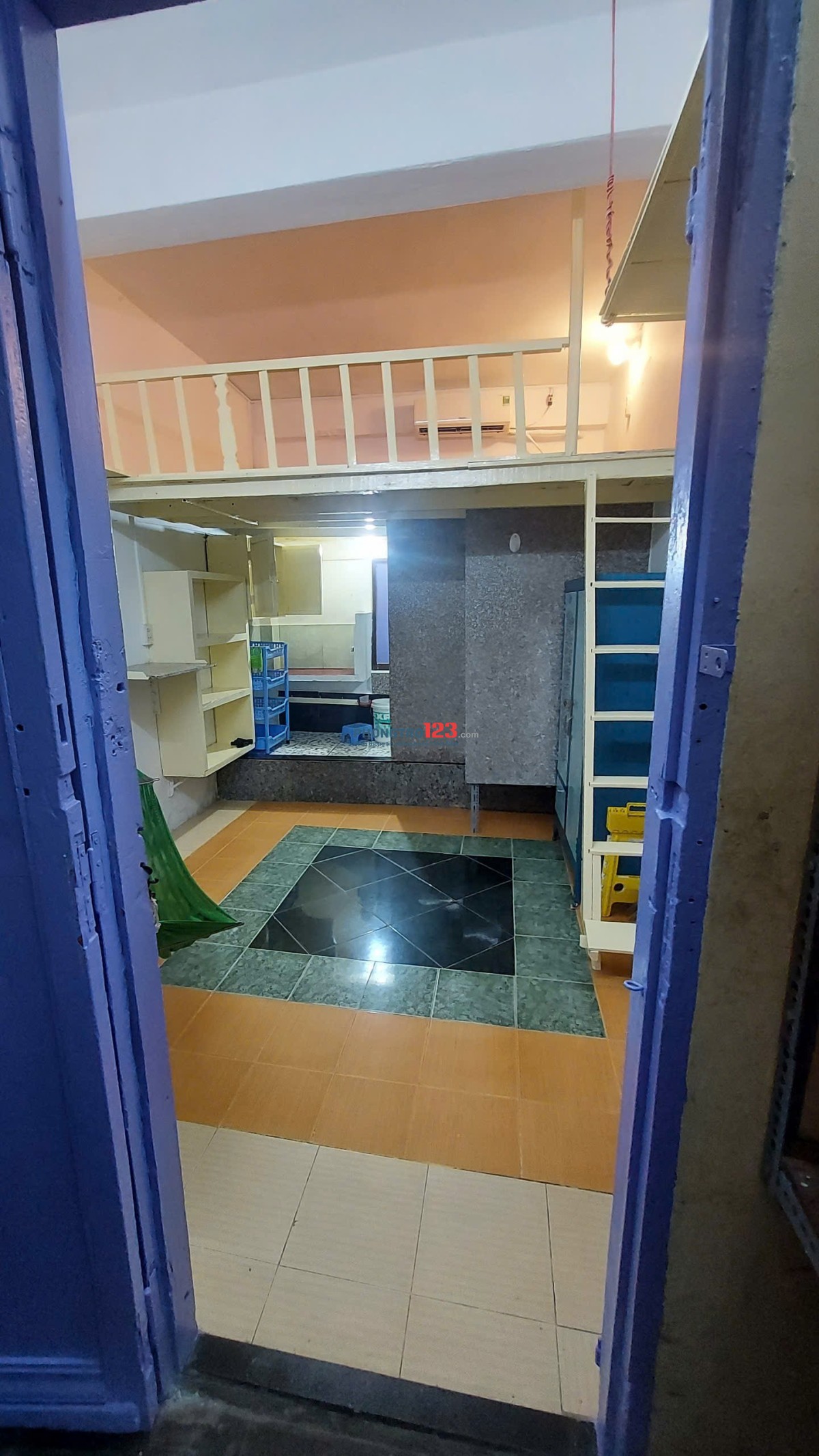 Cho thuê phòng trong căn hộ chung cư mới sửa ở trung tâm quận 1 - giá rẻ