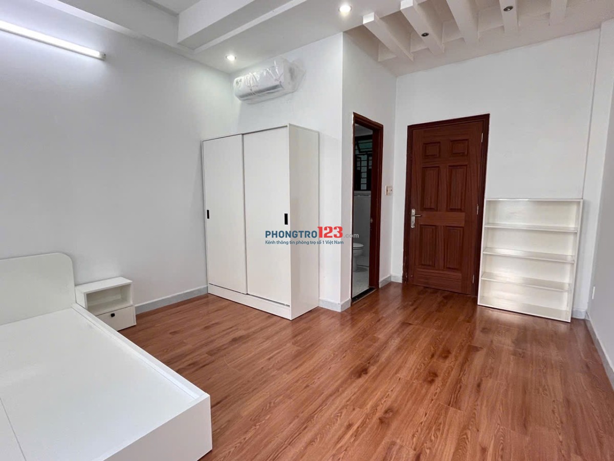 CHDV NT Cơ Bản 2 Phòng Cửa Sổ 4tr2 ban Công 5tr2, Huỳnh Tấn Phát, Gần KCX Tân Thuận, Cầu Phú Mỹ Q7