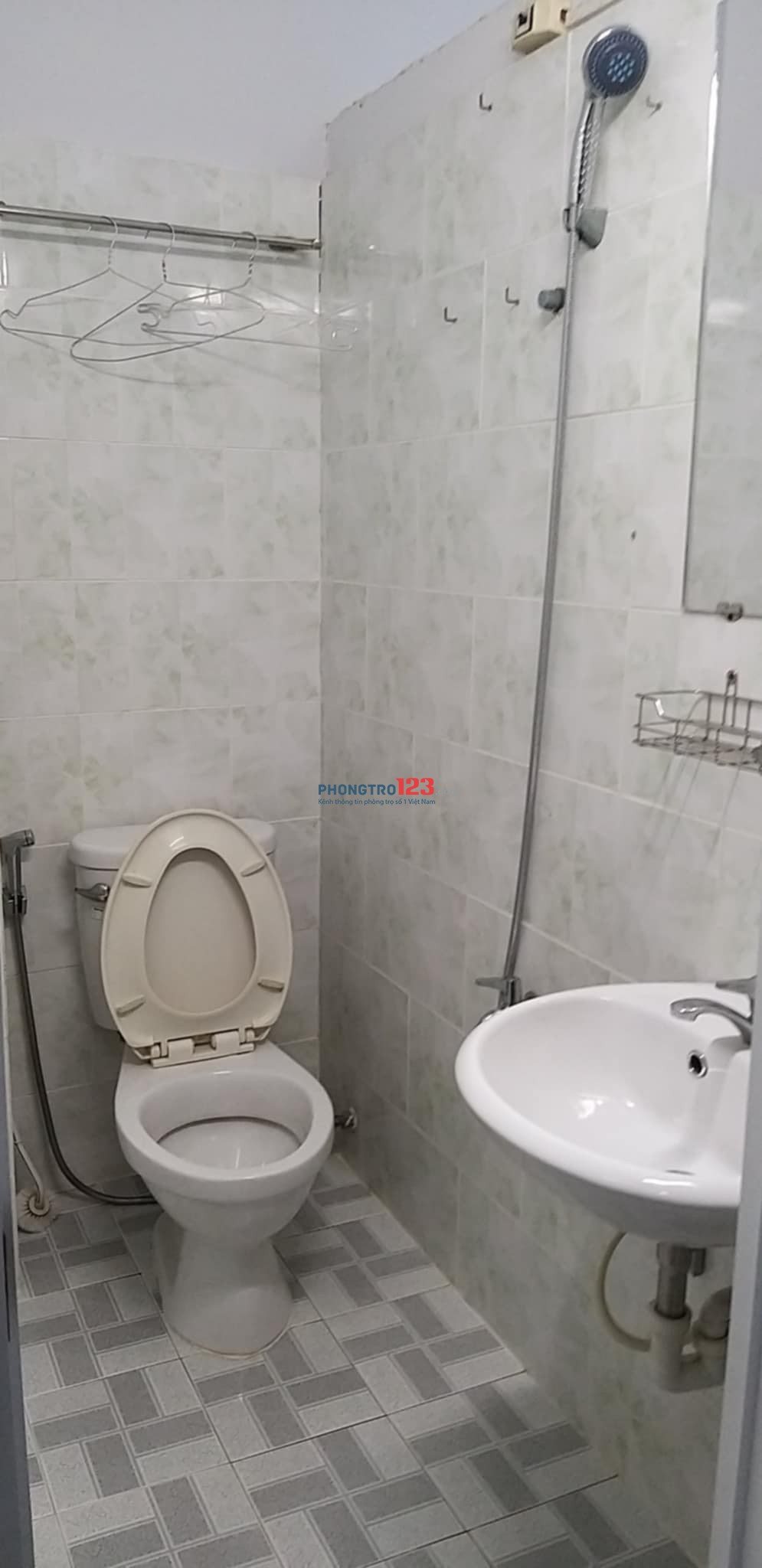 Phòng trọ gần ngã tư Phú Nhuận, Phố Phan Đăng Lưu