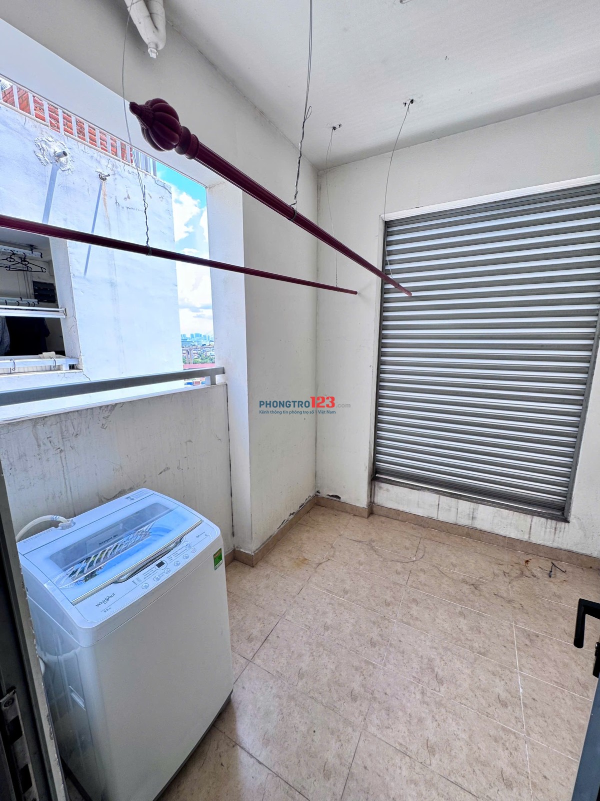 Share phòng full nội thất CHDV trong Cc Lux garden Nguyễn Văn Quỳ Q. 7.