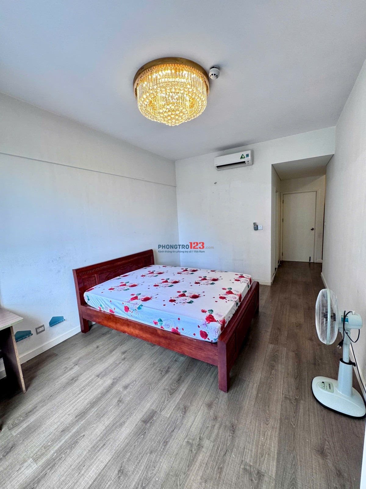 Share phòng full nội thất CHDV trong Cc Lux garden Nguyễn Văn Quỳ Q. 7.