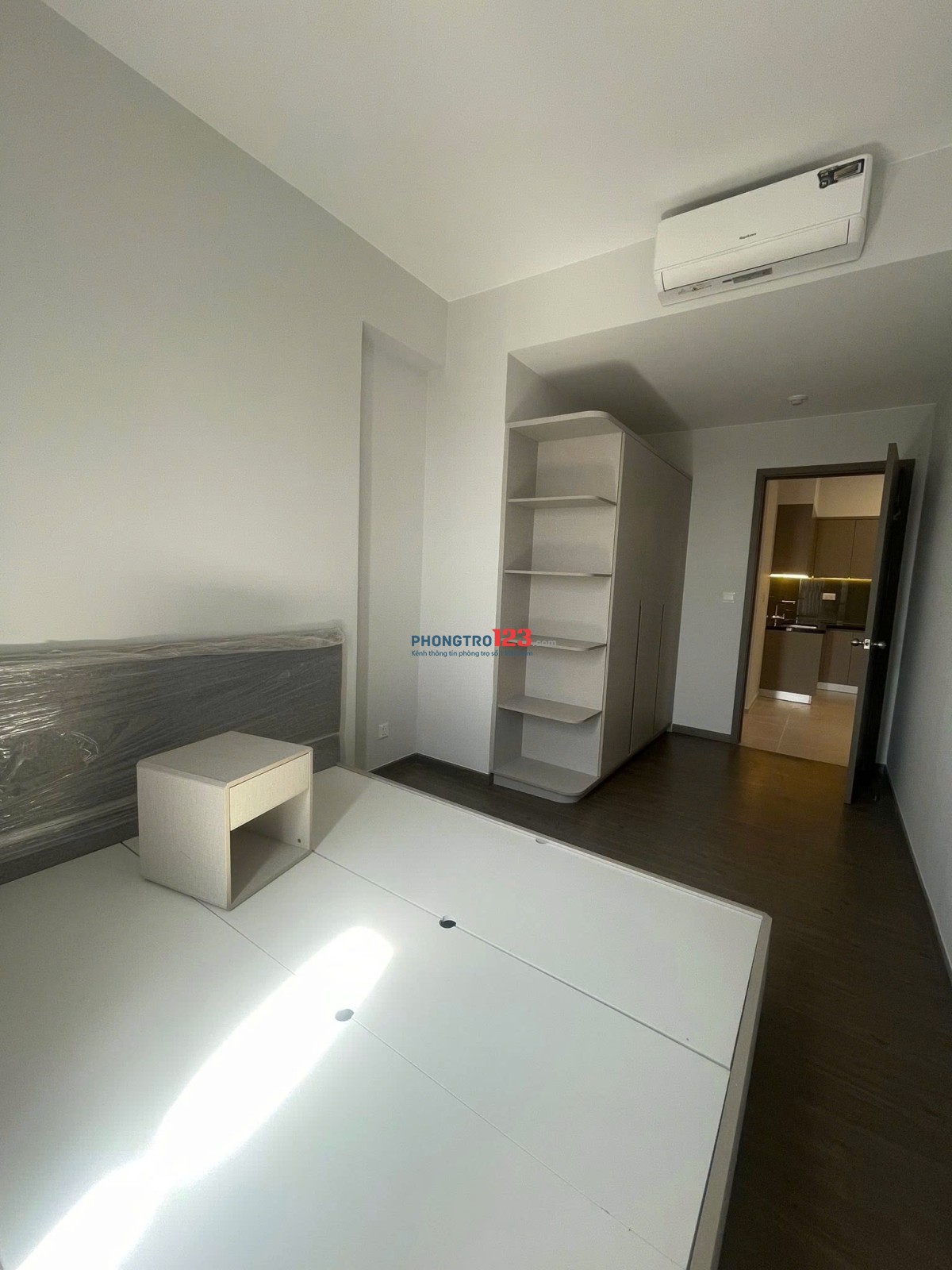 Cho thuê căn chung cư Kingdom Tô Hiến Thành, q10: 80m2 - 2p ngủ - NTCb -19tr