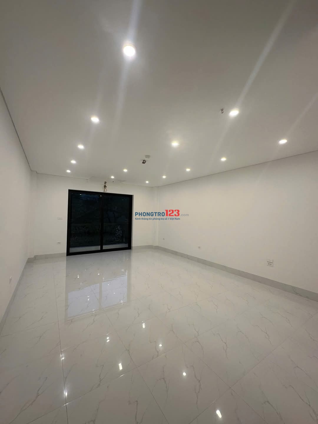 Cho thuê mặt bằng kinh doanh và văn phòng