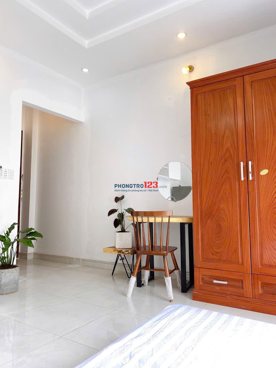 Phòng Cho Thuê Bình Thạnh Rộng 35m2, Ban cong. Giá Rẻ Chỉ 5TrX. Gần Ngã Tư Hàng Xanh