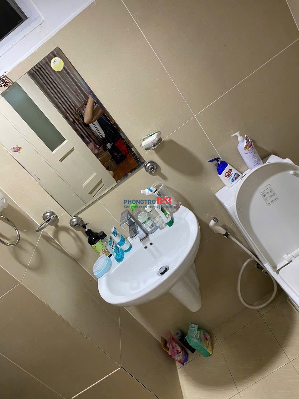 TÌM NỮ Ở GHÉP THÁNG 6 DỌN VÀO Ở - CHUNG CƯ Q2