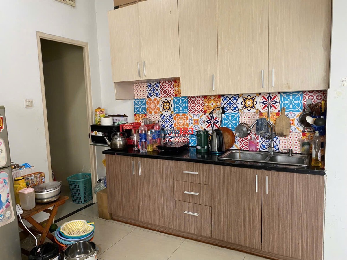 TÌM NỮ Ở GHÉP THÁNG 6 DỌN VÀO Ở - CHUNG CƯ Q2