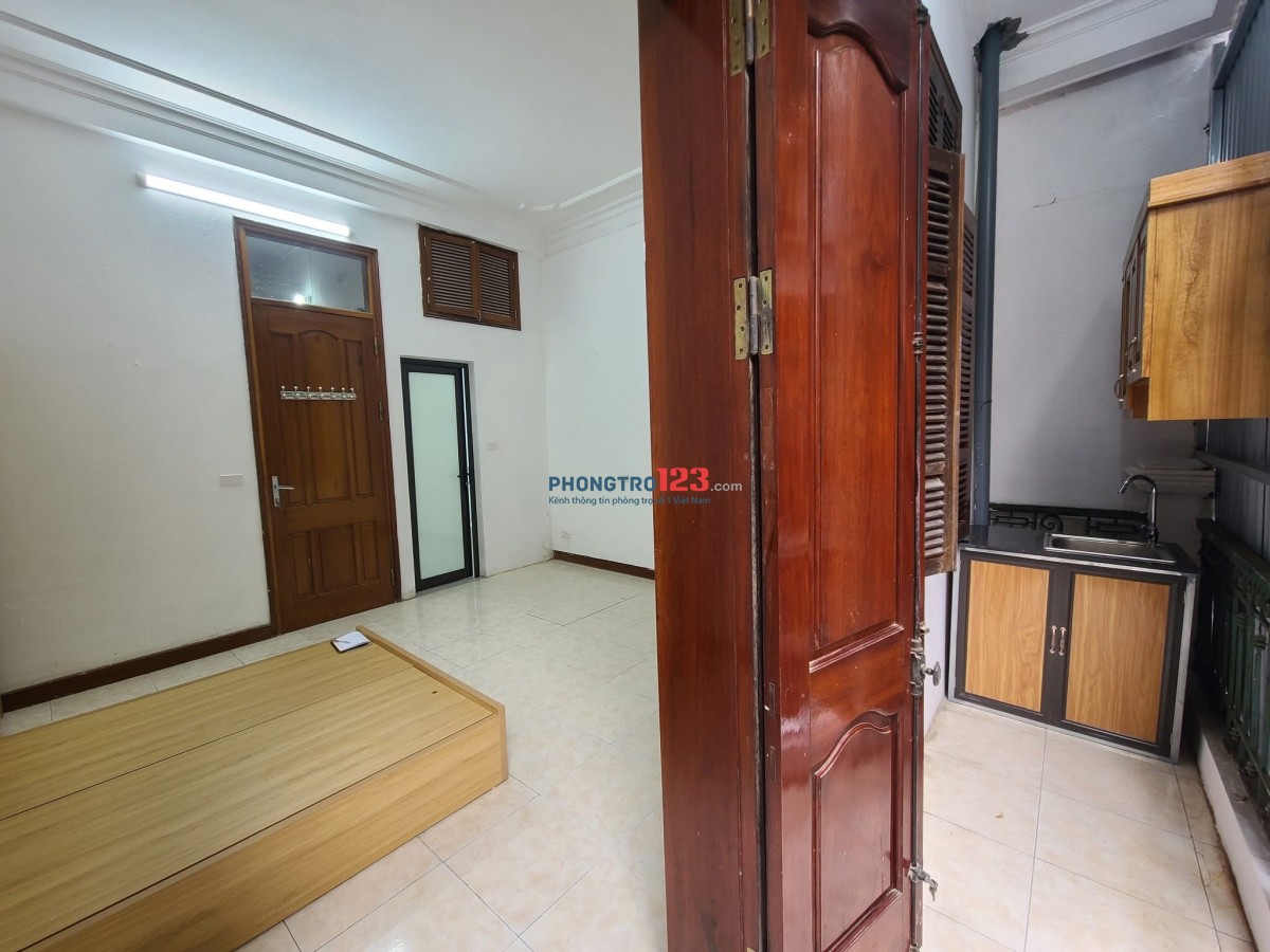 Cho thuê phòng tại 22 ngõ 183 Hoàng Văn Thái.