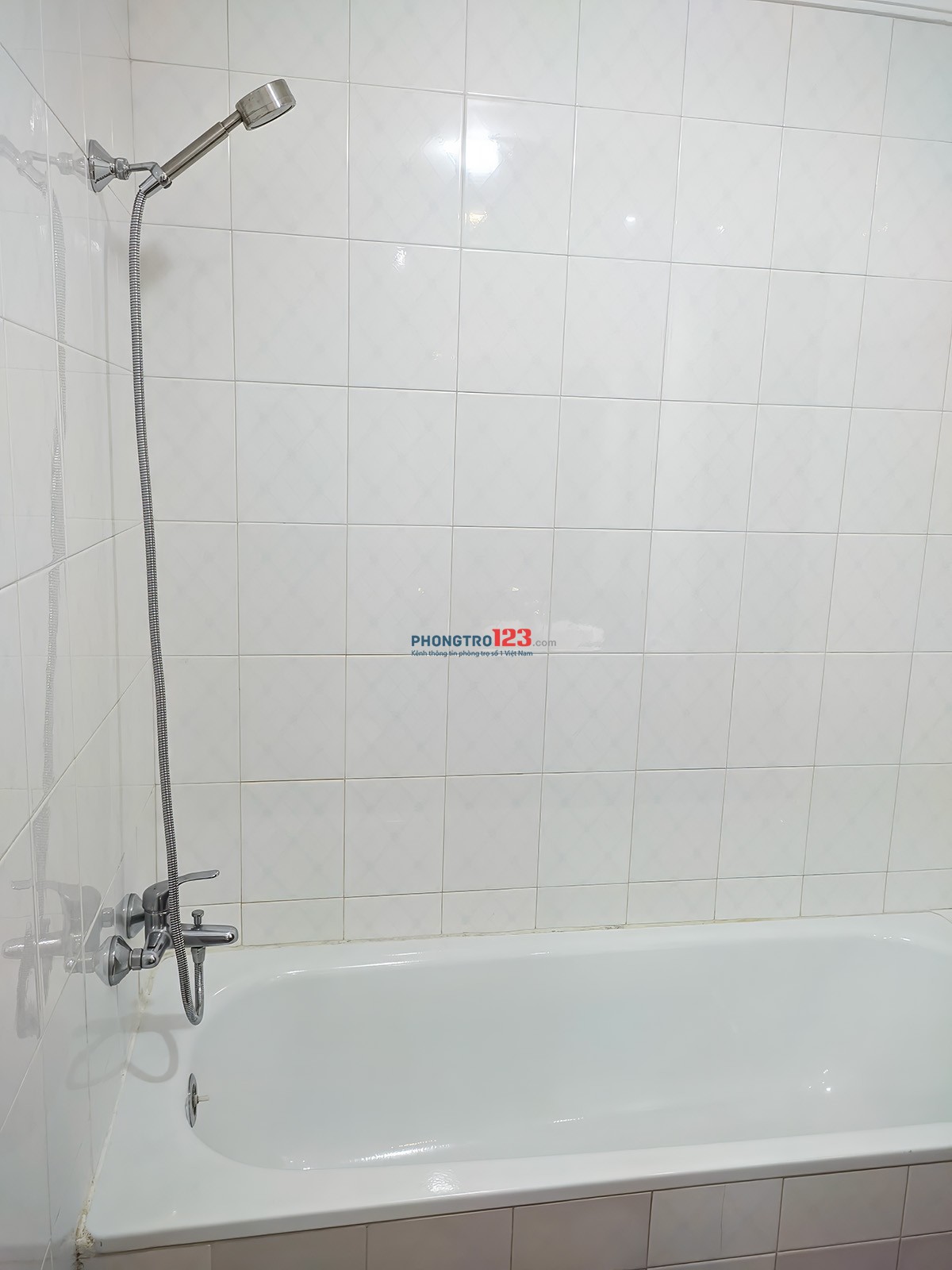 Cho thuê phòng 25m2 đường Nguyễn Cửu Vân