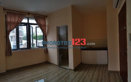 Hiện tại bên em trống vài phòng cho t5 có thể dọn vào ở liền nhé.
