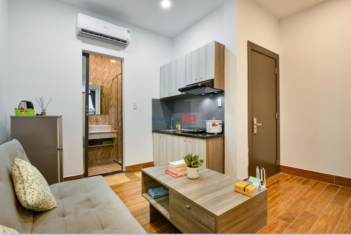 Cho thuê Căn Hộ có Thang máy/Bảo Vệ - Khu Sân Bay - Cv Hoàng Văn Thụ