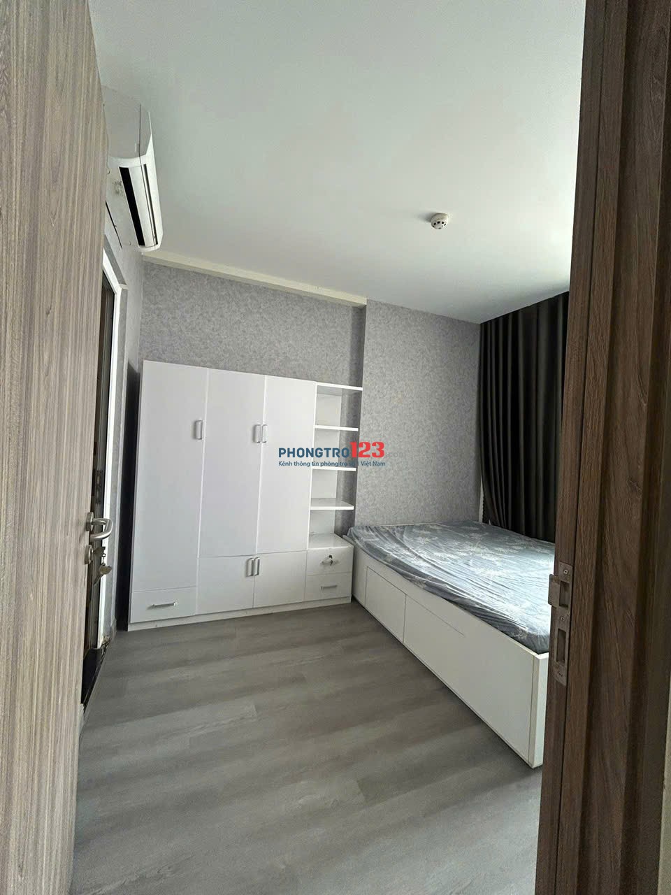 Căn hộ chung cư Sky Center, Phổ Quang, TB - cho thuê căn 2pn, DT 79m2, giá 17tr/th