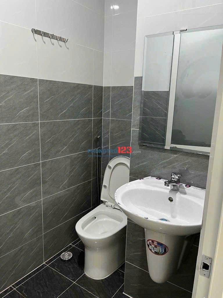 Cho thuê nhà mới 90% vị trí trung tâm quận GV