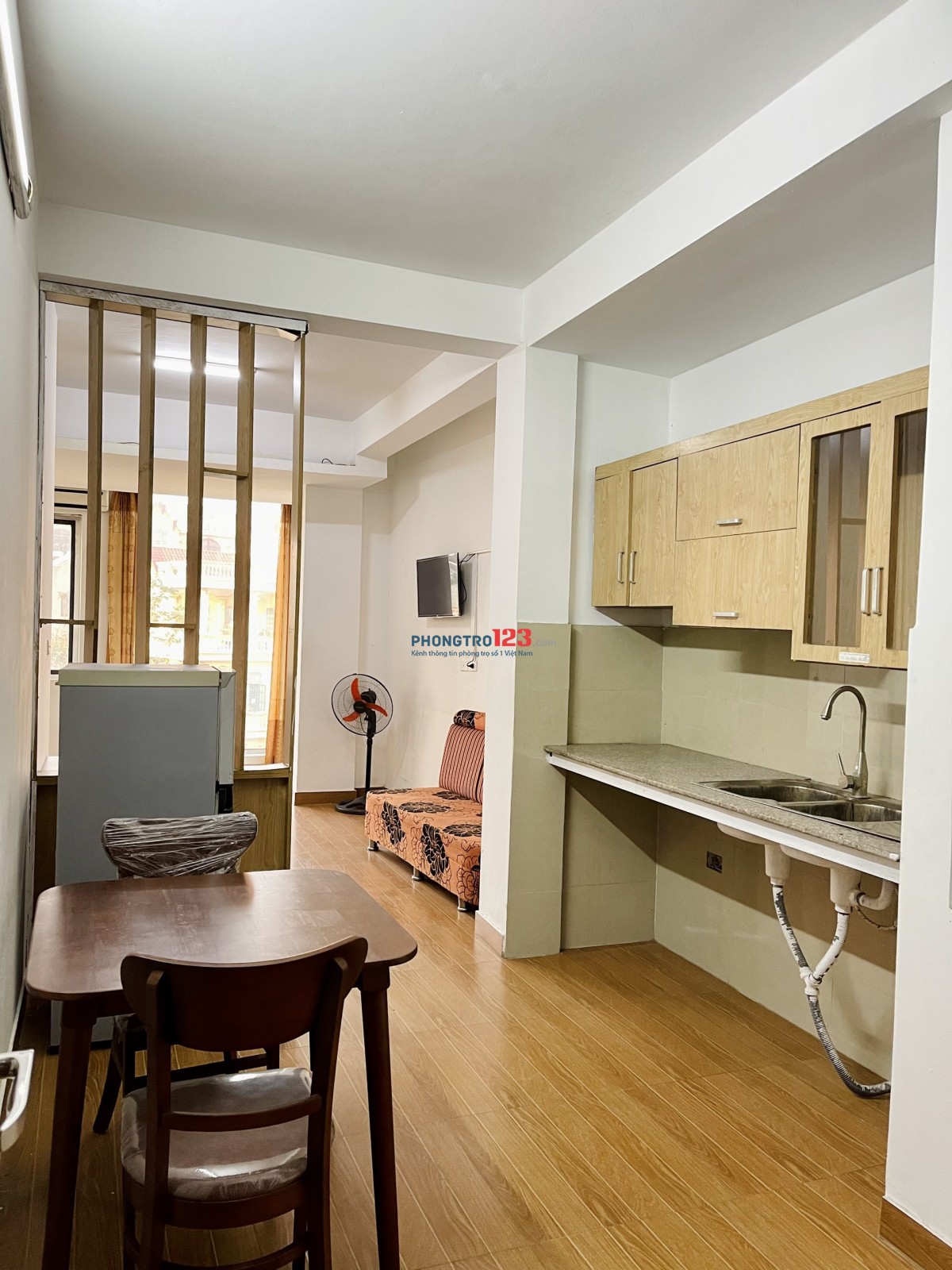 CCMN 35m2 view cầu Nhật Tân, full đồ tại An Dương Vương, Tây Hồ