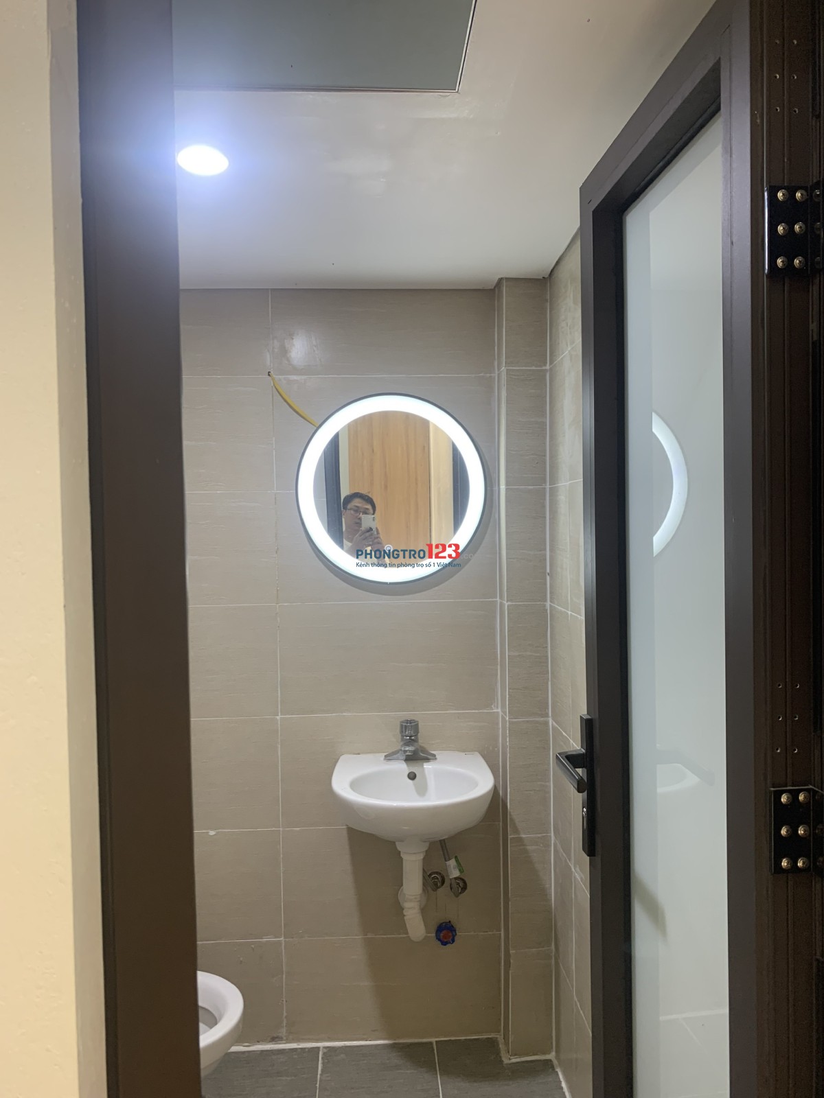PHÒNG ĐẦY ĐỦ TIỆN NGHI CHO THUÊ - GẦN HỒ TÂY