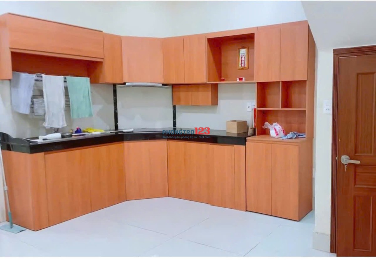 Tôi cần cho thuê nhà nguyên căn 3 lầu KDC 13E Intresco đường 12m giá thuê 16 Triệu/Th