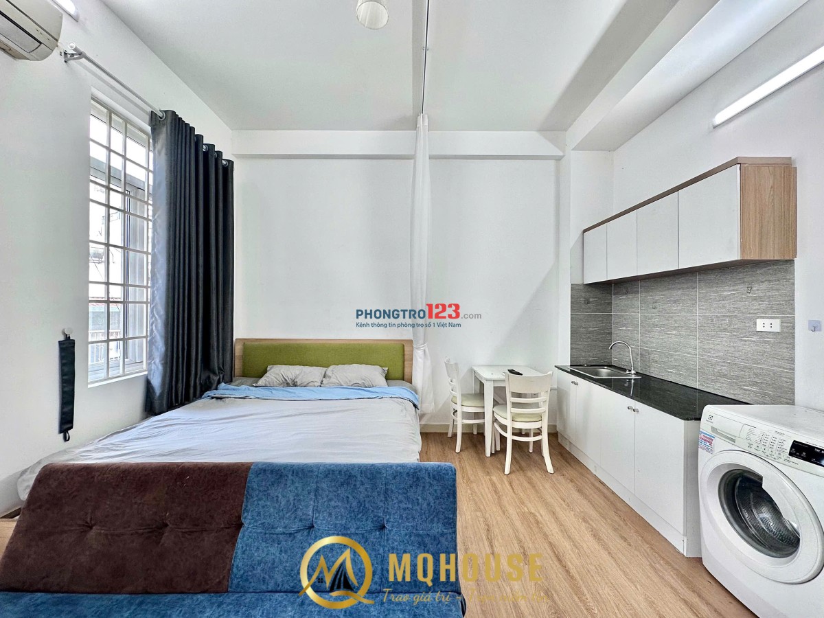 Phòng cho thuê có ban công tại Nguyễn Thị Minh Khai, quận 1