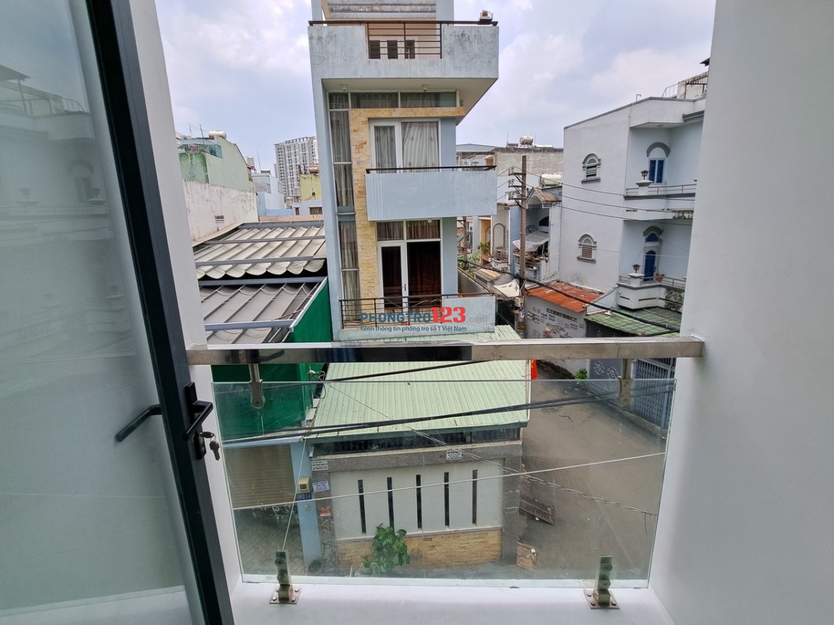 PHÒNG RỘNG, GIÁ RẺ, THUẬN TIỆN ĐI LẠI CÁC TRƯỜNG