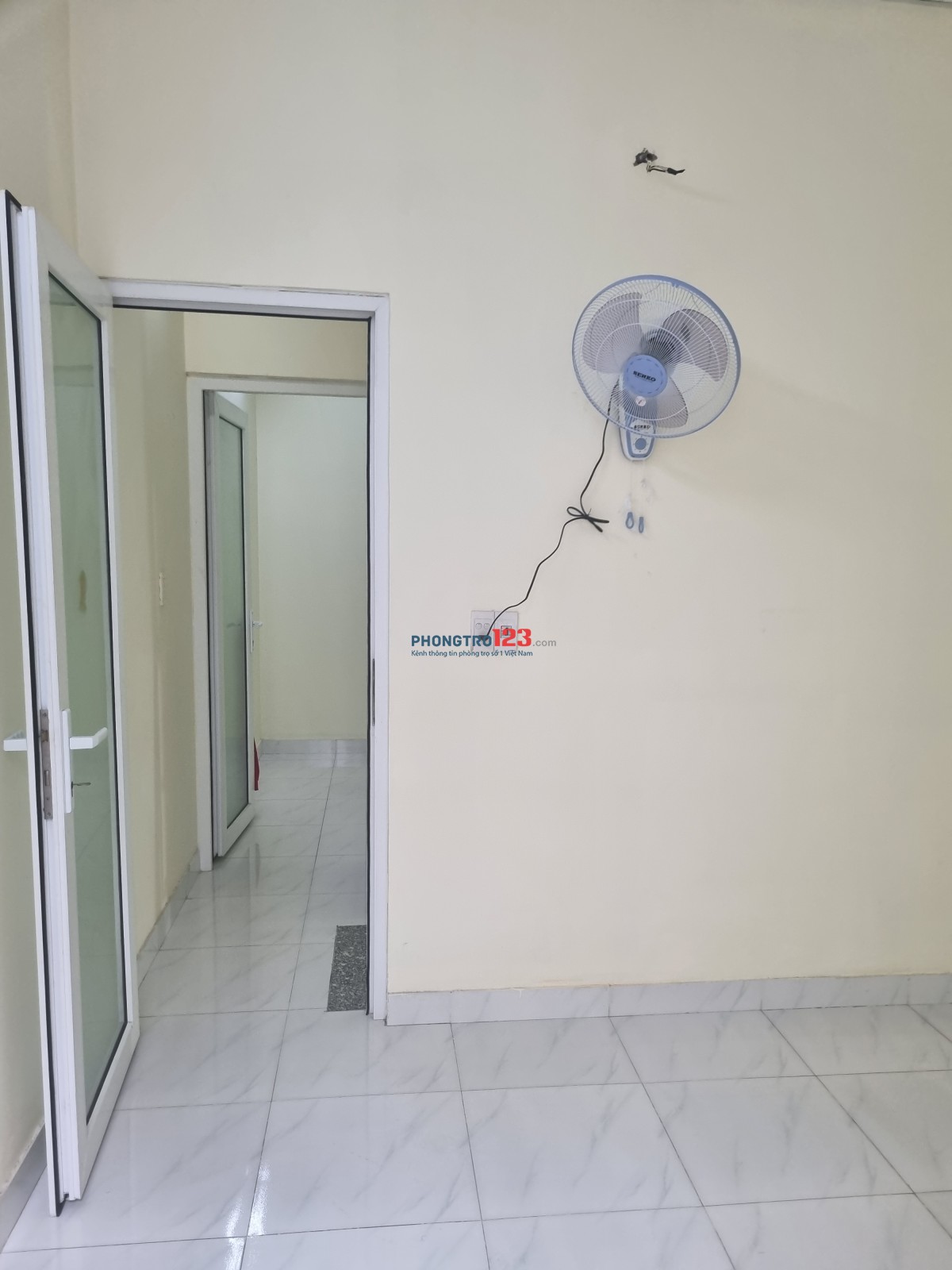 Chính chủ cho thuê nguyên căn ngay trung tâm q12